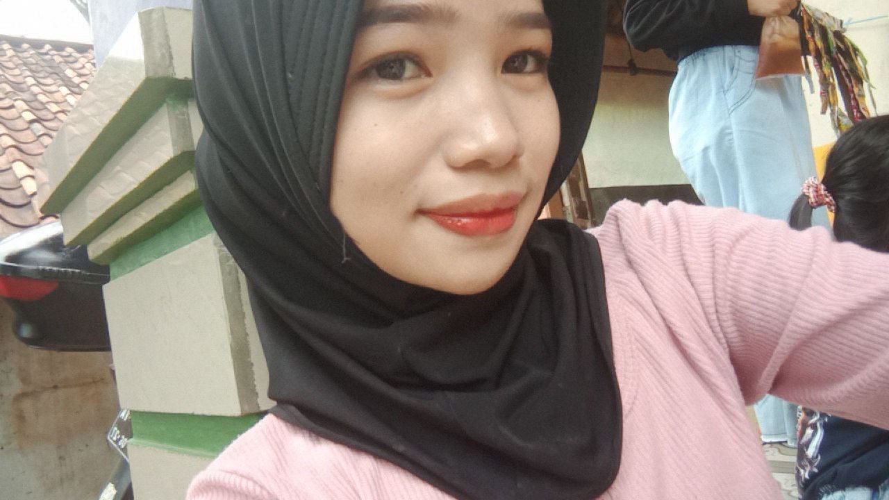 HIJAB MARWAH EKSIB