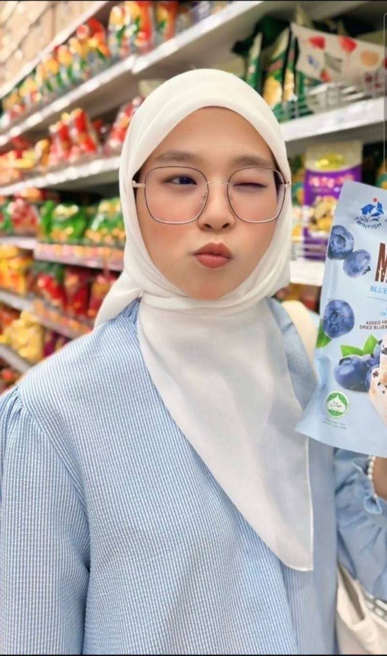 NURIN TUDUNG NERDY