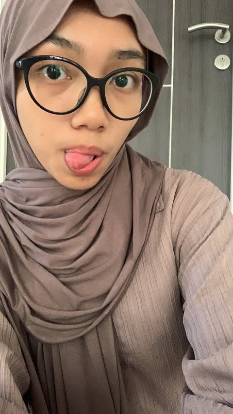 HIJAB ANA