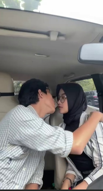 VIRAL DI MOBIL